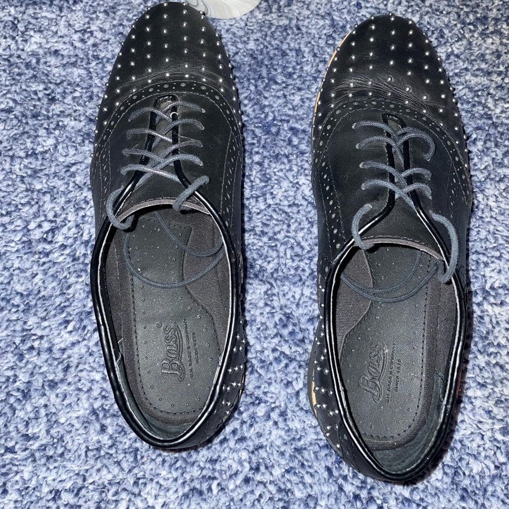 #19🎊🖤Vintage Great Condition G.H Bass & Co. 6 studded shoes - Picture 3 of 8